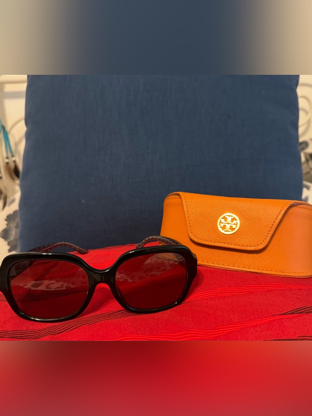 Authentic Tory Burch Black Sunglasses with the original Case